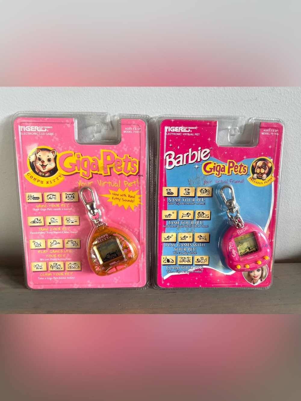 Vtg 1997 Tiger Electronics Giga Pets Virtual Compu Kitty & Barbie Precious Puppy
